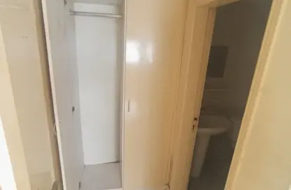 شقة - غرفة نوم - 1 حمام للايجار في الراشدية 3 - الراشدية - عجمان