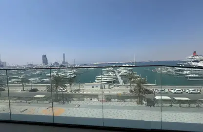 Apartment - 2 Bedrooms - 2 Bathrooms for sale in Seagate - Mina Rashid - Dubai