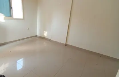Apartment - 1 Bedroom - 2 Bathrooms for rent in Ajman Corniche Road - Ajman
