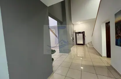 Office Space - Studio - 1 Bathroom for rent in Al Bateen - Abu Dhabi