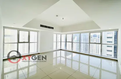 Apartment - 2 Bedrooms - 4 Bathrooms for rent in Silver Tower - Corniche Road - Abu Dhabi