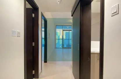 شقة - غرفة نوم - 2 حمامات للايجار في روضة - شارع المطار - أبوظبي