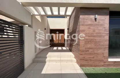 Villa - 5 Bedrooms - 7 Bathrooms for sale in West Yas - Yas Island - Abu Dhabi