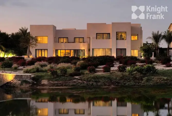 Villa - 6 Bedrooms for sale in Sector E - Emirates Hills - Dubai
