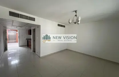 Apartment - Studio - 1 Bathroom for rent in Al Khan Corniche - Al Khan - Sharjah
