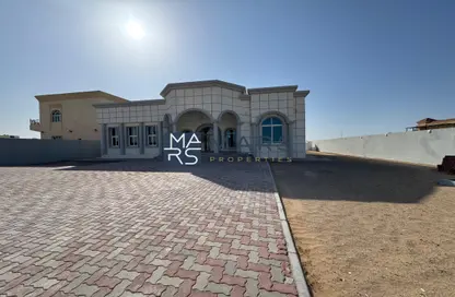Villa - 5 Bedrooms - 7 Bathrooms for rent in Al Rahmaniya - Sharjah