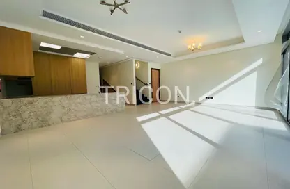 Villa - 5 Bedrooms - 5 Bathrooms for rent in Dubai Land - Dubai