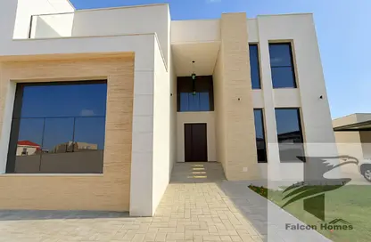 Villa - 5 Bedrooms - 7 Bathrooms for rent in Al Aweer 1 - Al Aweer - Dubai
