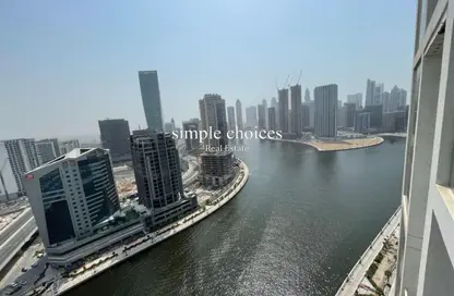 شقة - 2 غرف نوم - 3 حمامات للايجار في بريفه باي داماك (بي) - داماك مايسون برايف - الخليج التجاري - دبي