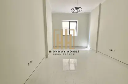 شقة - 1 حمام للايجار في الزاهية - تجارية مويلح - الشارقة