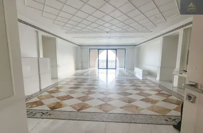 Apartment - 2 Bedrooms - 2 Bathrooms for rent in Palazzo Versace - Culture Village - Dubai