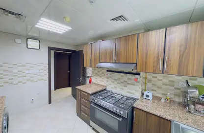 Apartment - Studio - 1 Bathroom for rent in Tourist Club Area - Abu Dhabi