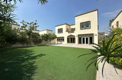 Villa - 3 Bedrooms - 5 Bathrooms for rent in Jumeirah Park Homes - Jumeirah Park - Dubai