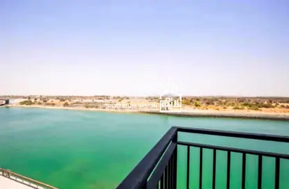 Apartment - Studio - 1 Bathroom for rent in Waters Edge - Yas Island - Abu Dhabi