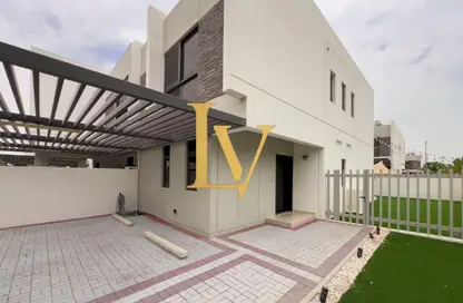 Townhouse - 3 Bedrooms - 5 Bathrooms for rent in Primrose - Damac Hills 2 - Dubai