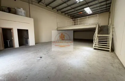 Warehouse - Studio - 1 Bathroom for rent in Al Jlail - Al Sajaa - Sharjah