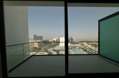 Apartment - Studio - 1 Bathroom for rent in Binghatti Azure - Jumeirah Village Circle - Dubai