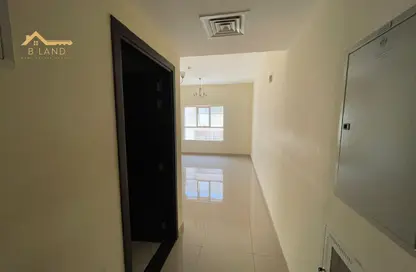 Apartment - 2 Bedrooms - 2 Bathrooms for rent in Zayd Bin Aslam Street - Abu shagara - Sharjah