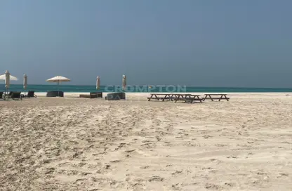 Apartment - 3 Bedrooms - 4 Bathrooms for rent in St. Regis - Saadiyat Beach - Saadiyat Island - Abu Dhabi