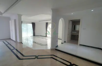 Villa - Studio - 5 Bathrooms for rent in Umm Suqeim 1 Villas - Umm Suqeim 1 - Umm Suqeim - Dubai