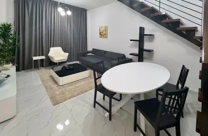 شقة - 2 غرف نوم - 3 حمامات للبيع في الكوف - منطقة 11 - قرية جميرا الدائرية - دبي