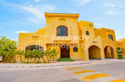 Villa - 4 Bedrooms - 5 Bathrooms for rent in Sas Al Nakheel - Abu Dhabi