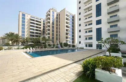 Apartment - 2 Bedrooms - 3 Bathrooms for rent in 5th Avenue - Al Furjan - Dubai