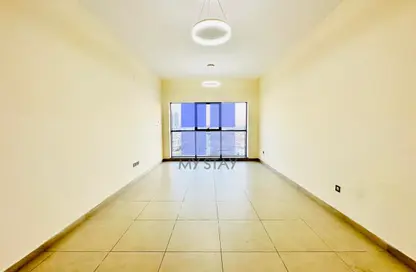 Apartment - 1 Bedroom - 2 Bathrooms for rent in Jumeirah Garden City - Al Satwa - Dubai