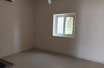 Apartment - Studio - 1 Bathroom for rent in Fire Station Road - Muwaileh - Sharjah
