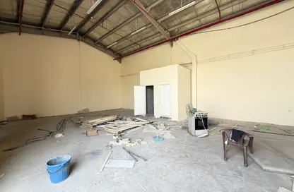 Warehouse - Studio - 1 Bathroom for rent in Al Sajaa Industrial - Al Sajaa - Sharjah