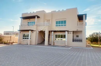 Villa - 5 Bedrooms for rent in Al Mnaizlah - Falaj Hazzaa - Al Ain