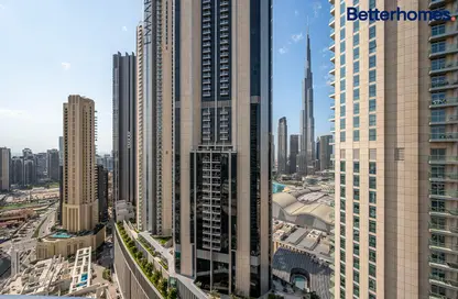 Outdoor Building image for: Apartment - 1 Bedroom - 1 Bathroom for rent in The Signature - Burj Khalifa Area - Downtown Dubai - Dubai, Image 1