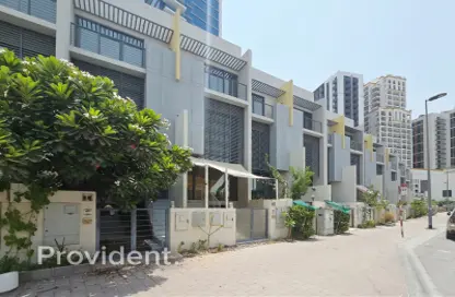 Townhouse - 3 Bedrooms - 4 Bathrooms for rent in Las Casas - Jumeirah Village Circle - Dubai