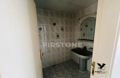 Apartment - 3 Bedrooms - 4 Bathrooms for rent in Al Nakheel Tower - Al Khalidiya - Abu Dhabi
