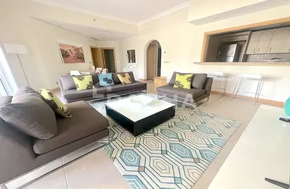Apartment - 2 Bedrooms - 4 Bathrooms for rent in Al Das - Shoreline Apartments - Palm Jumeirah - Dubai