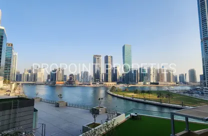 شقة - غرفة نوم - 2 حمامات للبيع في حافة الخليج - الخليج التجاري - دبي