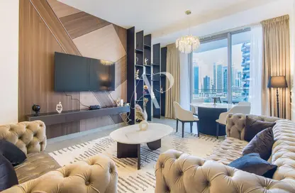 Living Room image for: Apartment - 1 Bedroom - 2 Bathrooms for rent in Stella Maris - Dubai Marina - Dubai, Image 1
