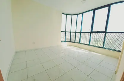 Apartment - 1 Bedroom - 2 Bathrooms for rent in Al Mahatta Building - Al Mahatta - Al Qasimia - Sharjah