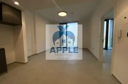 شقة - غرفة نوم - 2 حمامات للايجار في طراز 2 - الجادة - الشارقة شقة - غرفة نوم - 2 حمامات للايجار في طراز 2 - الجادة - الشارقة