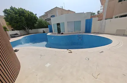 Villa - 5 Bedrooms - 6 Bathrooms for rent in Jumeirah 3 Villas - Jumeirah 3 - Jumeirah - Dubai