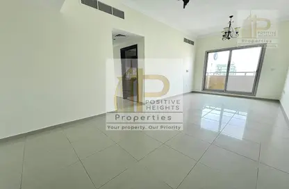 Apartment - 2 Bedrooms - 2 Bathrooms for rent in Emerald Barsha 2 - Al Barsha 1 - Al Barsha - Dubai