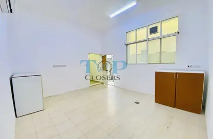 Apartment - Studio - 1 Bathroom for rent in Bida Bin Ammar - Asharej - Al Ain
