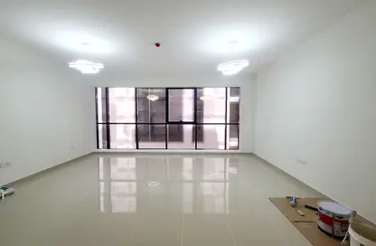 Apartment - 2 Bedrooms - 3 Bathrooms for rent in Salam Building - Muwaileh Commercial - Sharjah