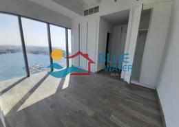 Empty Room image for: Apartment - 1 bedroom - 2 bathrooms for rent in C1 Tower - Six Towers Complex Al Bateen - Al Bateen - Abu Dhabi, Image 1
