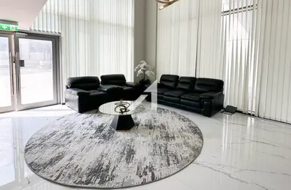 مكتب - استوديو - 3 حمامات للايجار في آمنة - مدينة الحبتور - الخليج التجاري - دبي