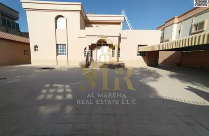 فيلا - 8 غرف نوم - 8 حمامات للبيع في 3 المويهات - المويهات - عجمان