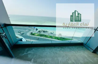 شقة - 2 غرف نوم - 2 حمامات للبيع في مساكن كورنيش عجمان - طريق كورنيش عجمان - عجمان