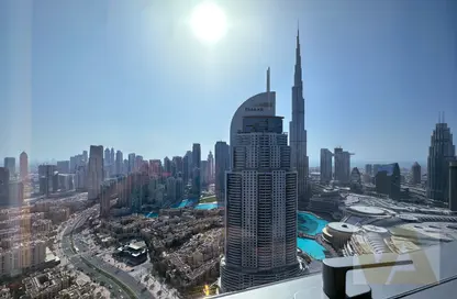 Apartment - 3 Bedrooms - 4 Bathrooms for sale in Boulevard Point - Downtown Dubai - Dubai