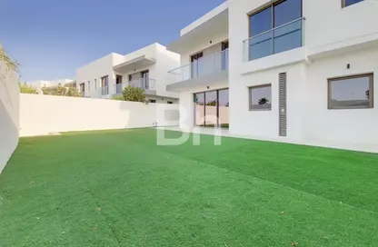 Villa - 4 Bedrooms - 5 Bathrooms for sale in Redwoods - Yas Acres - Yas Island - Abu Dhabi