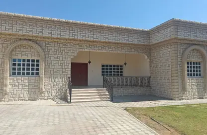 بانجلو - استوديو - 4 حمامات للايجار في العزرة - ضاحية الرقة - الشارقة